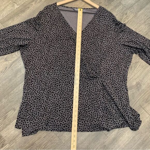 Lisa Rinna Collection Faux Wrap Tunic 3X Gray Black Leopard V-Neck Long Sleeve. - Picture 13 of 13